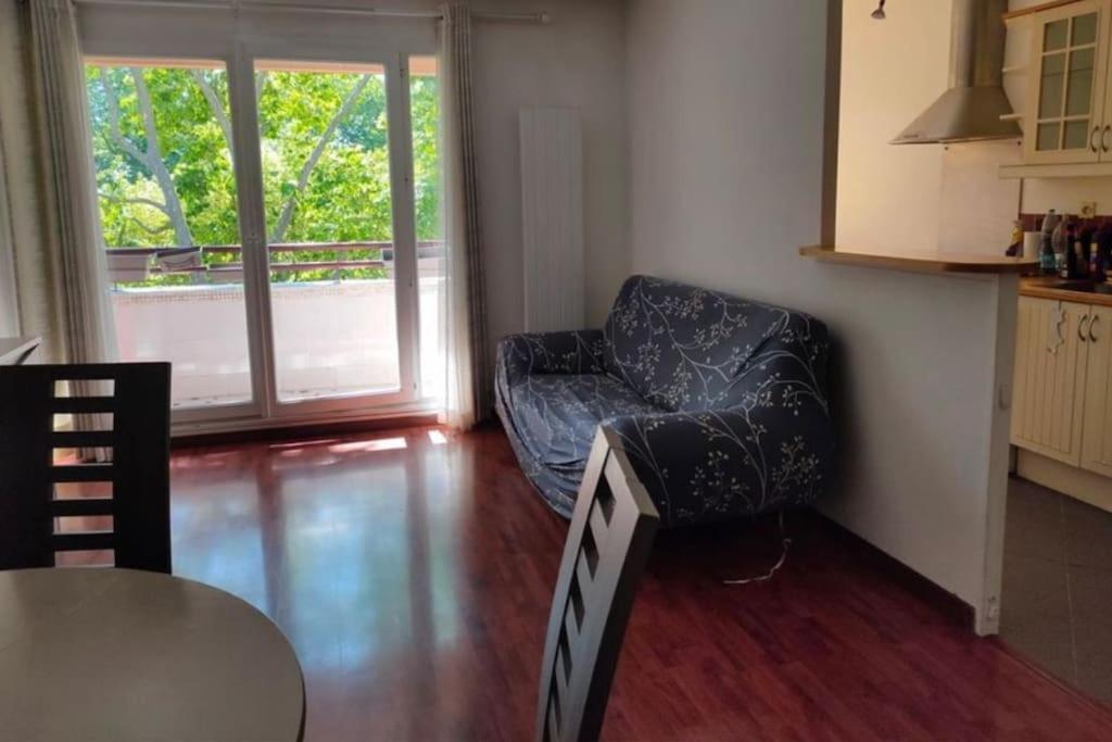 F3 Avec Balcon 5 Min Gare Sqy Et Parking Gratuit Leilighet Guyancourt Eksteriør bilde